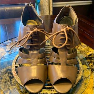 Women shoes 3 1/2 heels. Taupe color; great condition- normal minor wear